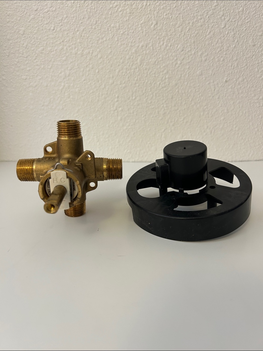New Moen Posi Temp 1/2" Pressure Balancing Mixing Valve Model 158101